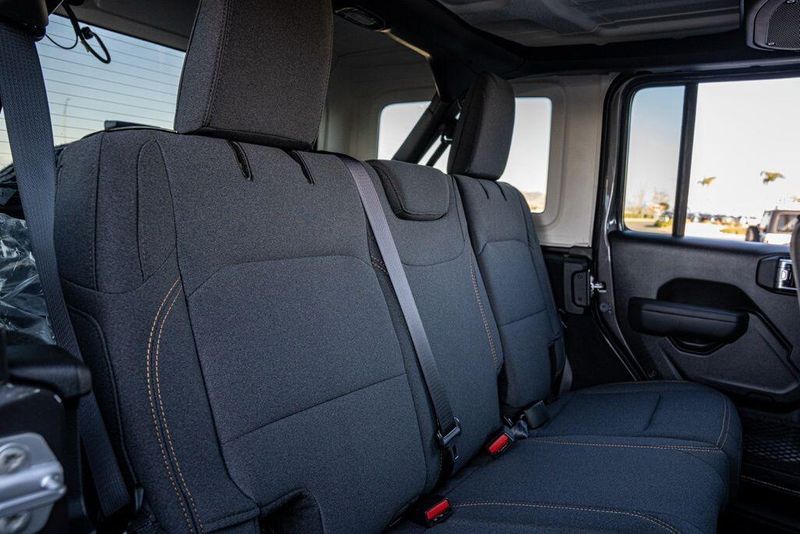 New 2026 Jeep Wrangler Sport SImage 15