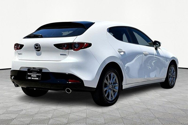 Used 2025 Mazda Mazda3 2.5 SImage 2