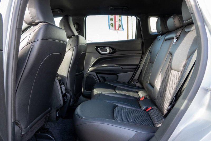 New 2026 Jeep Compass LatitudeImage 14