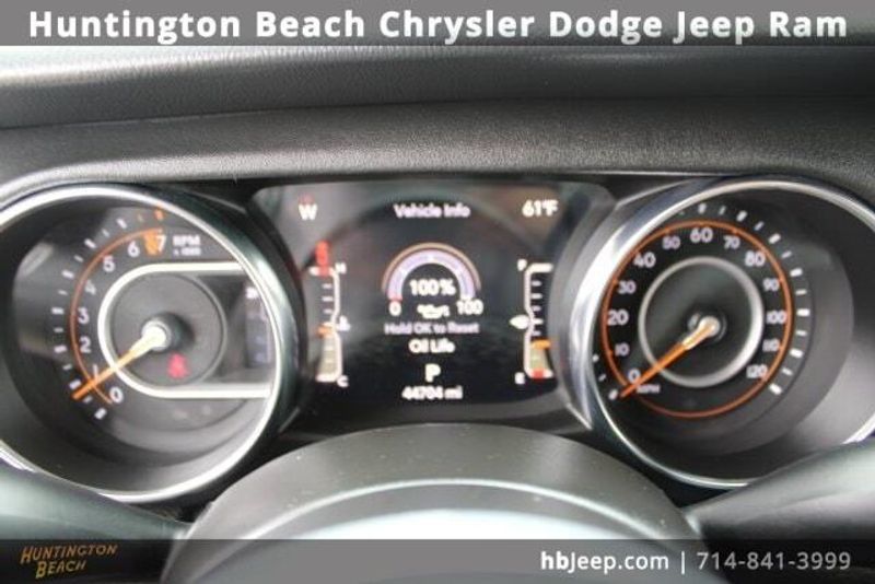 2022 Jeep Gladiator OverlandImage 26