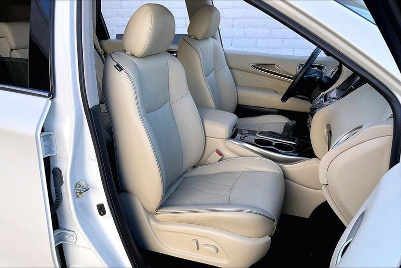 Used 2020 INFINITI QX60 LuxeImage 6