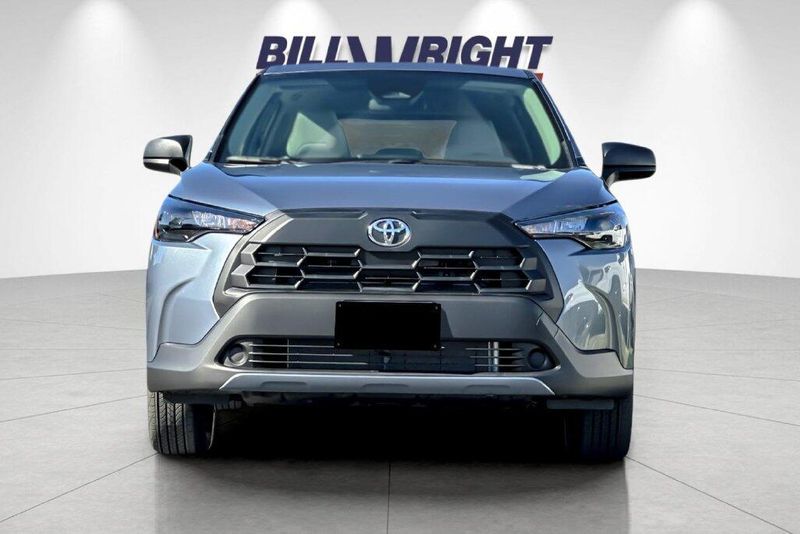 New 2026 Toyota Corolla Cross LImage 8