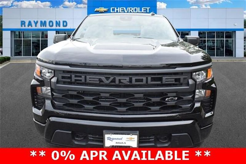 New 2025 Chevrolet Silverado 1500 CustomImage 8