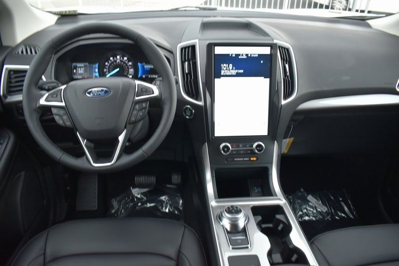 2024 Ford Edge SELImage 14