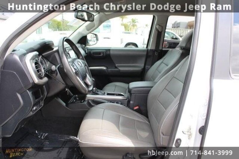 2016 Toyota Tacoma SR5Image 34