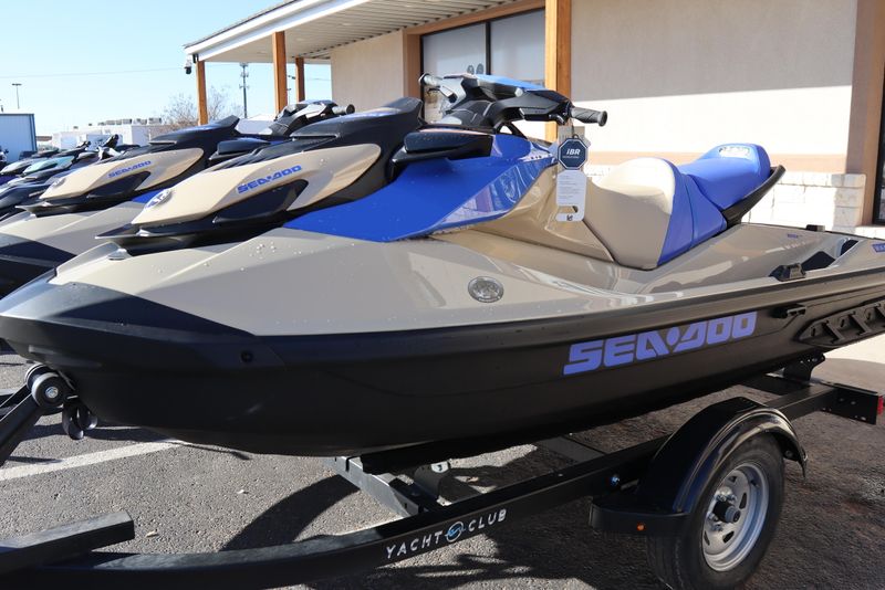 2025 SEADOO WAKE 170 IDF SAND AND DAZZLING BLUE 