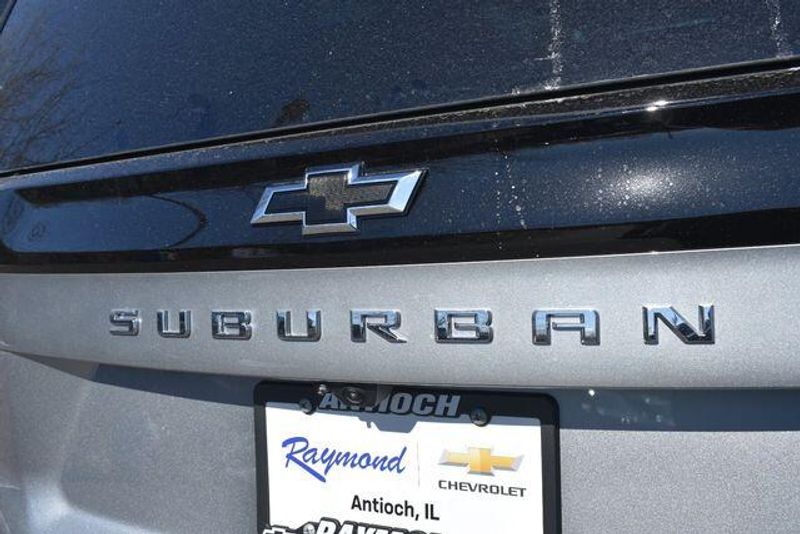 New 2026 Chevrolet Suburban PremierImage 22