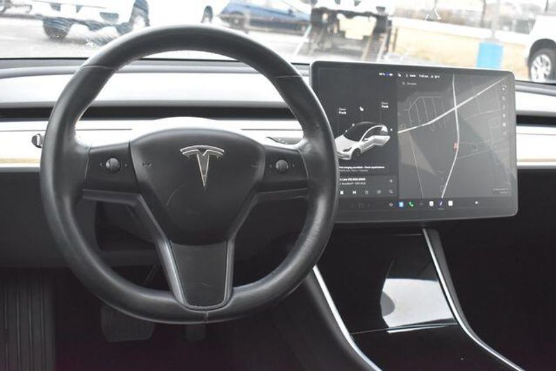 Used 2018 Tesla Model 3 Long RangeImage 19