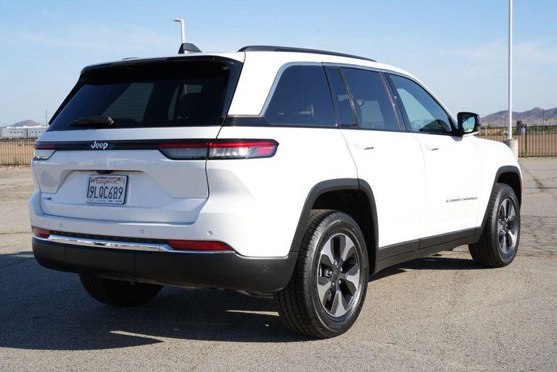 Used 2024 Jeep Grand Cherokee 4xeImage 7