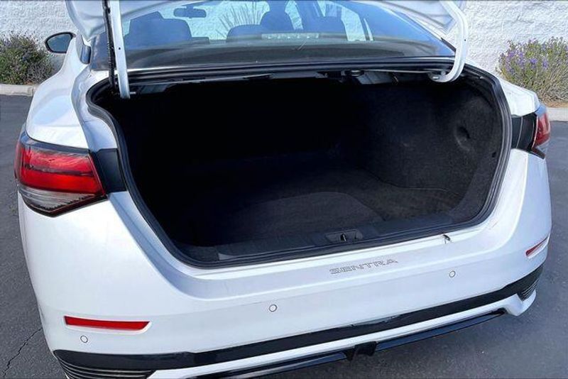 Used 2024 Nissan Sentra SRImage 33