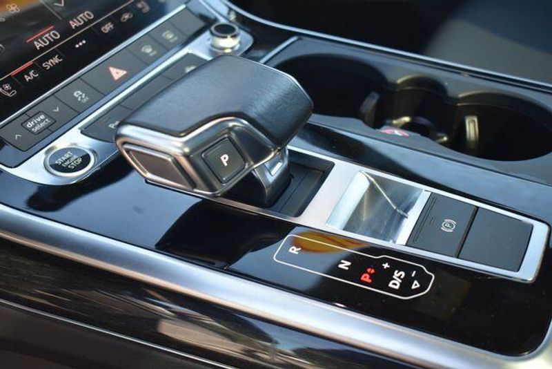 Used 2021 Audi Q8 55 Premium PlusImage 25