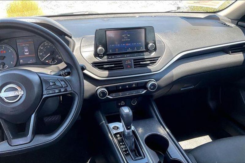 Used 2024 Nissan Altima 2.5 SImage 5