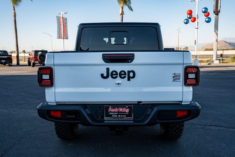 New 2026 Jeep Gladiator WillysImage 6