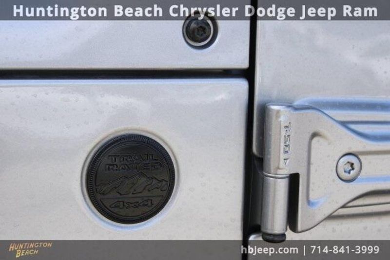 2021 Jeep Wrangler Unlimited WillysImage 7