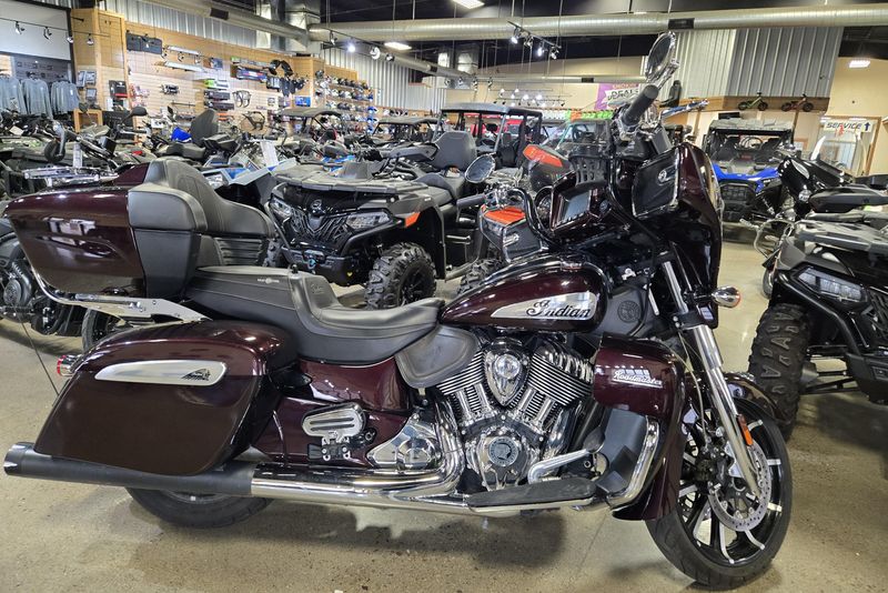 2021 INDIAN MOTORCYCLE ROADMASTER LIMITED CRIMSON MTLLC 49ST 