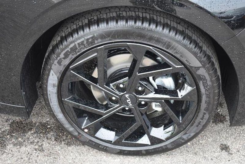 New 2026 Kia K5 GT-LineImage 12