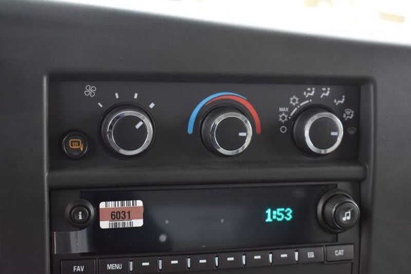 New 2025 Chevrolet Express 3500 Work VanImage 27
