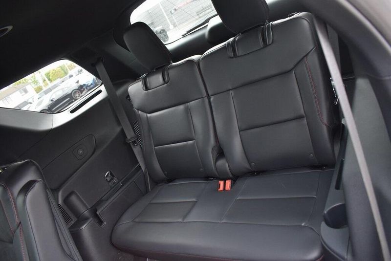 New 2025 Ford Explorer STImage 10