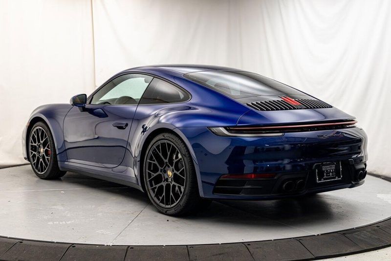 2024 Porsche 911 Carrera 4SImage 3