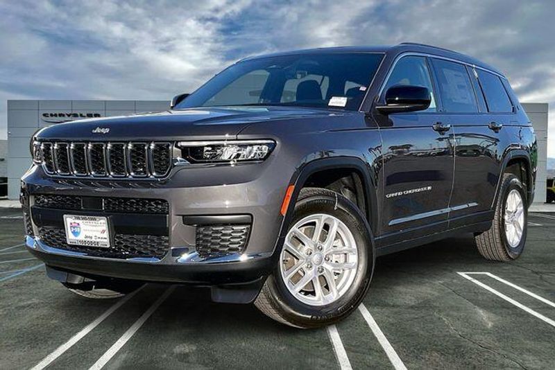 New 2025 Jeep Grand Cherokee L Laredo X 4x2Image 1
