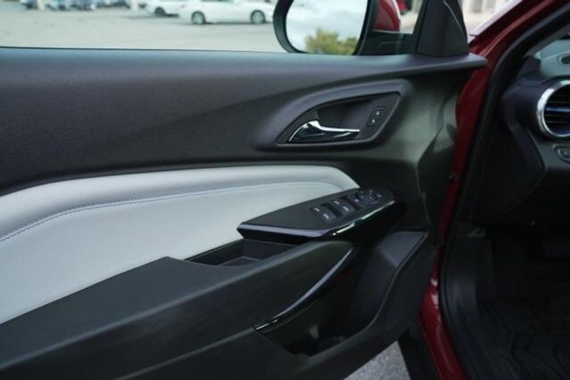 Used 2024 Chevrolet Trax LTImage 11