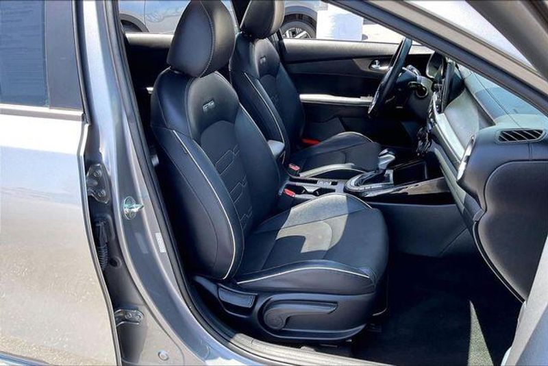 Used 2023 Kia Forte GT-LineImage 6