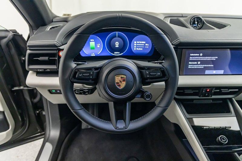 2024 Porsche Macan Electric 4Image 14