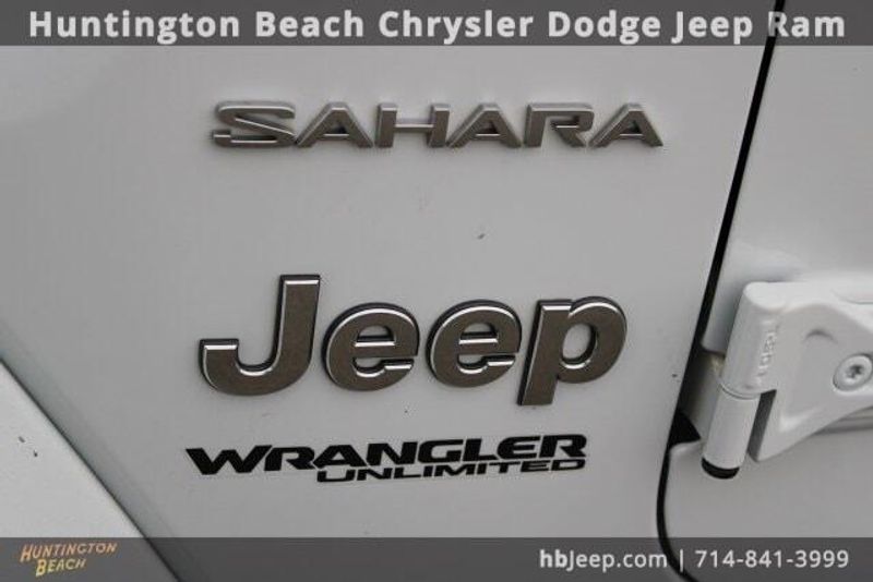 2022 Jeep Wrangler Unlimited SaharaImage 8