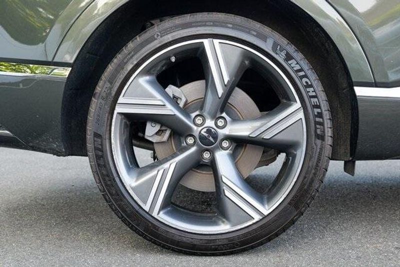 2025 Genesis GV80 3.5T Prestige photo 11