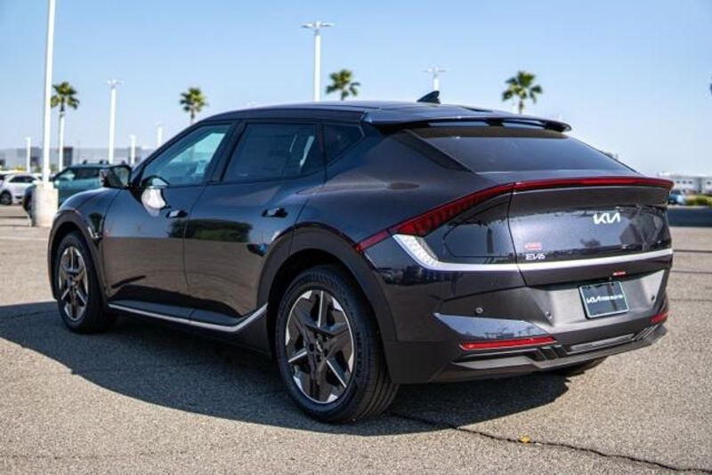2025 Kia EV6 LightImage 5