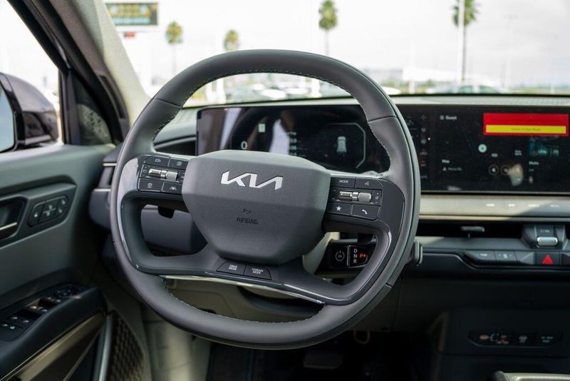 New 2026 Kia EV9 WindImage 19