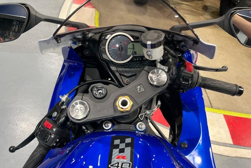 New 2026 Suzuki GSX-R600Z 40TH ANNIVERSARY EDITION Image 12