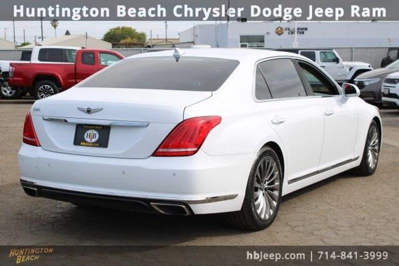 2017 Genesis G90 3.3T PremiumImage 5