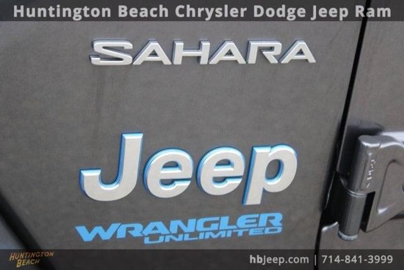 2022 Jeep Wrangler Unlimited Sahara 4xeImage 8