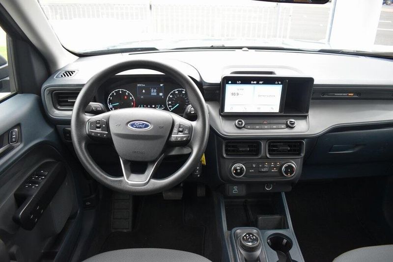 Used 2023 Ford Maverick XLImage 9