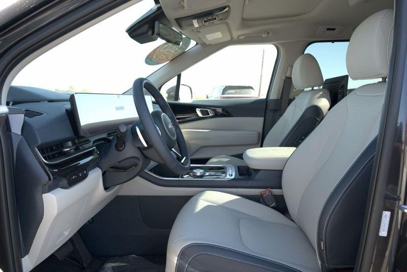 New 2026 Kia Carnival Hybrid SX PrestigeImage 11