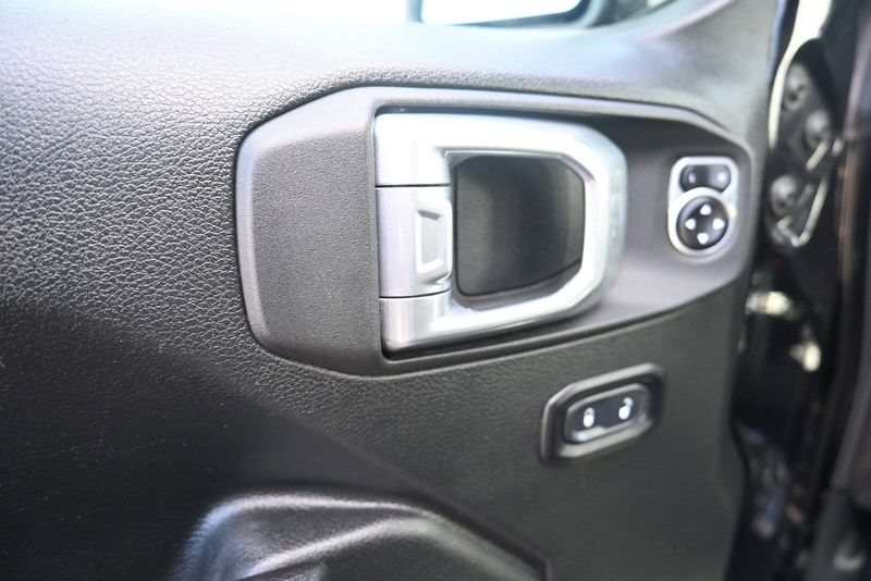 2021 Jeep Wrangler Unlimited IslanderImage 18