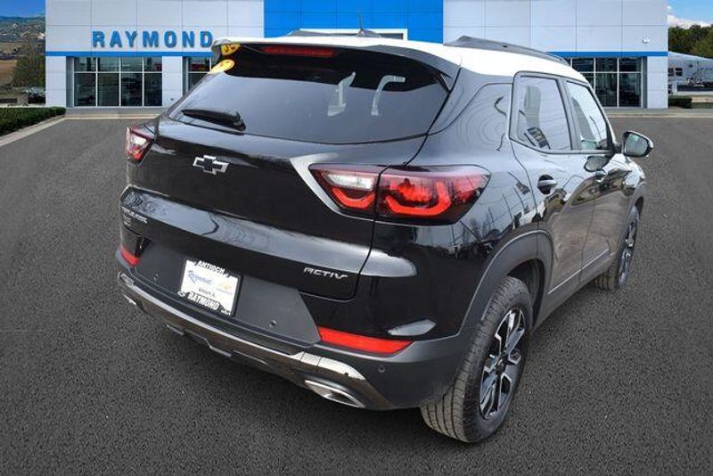 Used 2025 Chevrolet TrailBlazer ActivImage 4