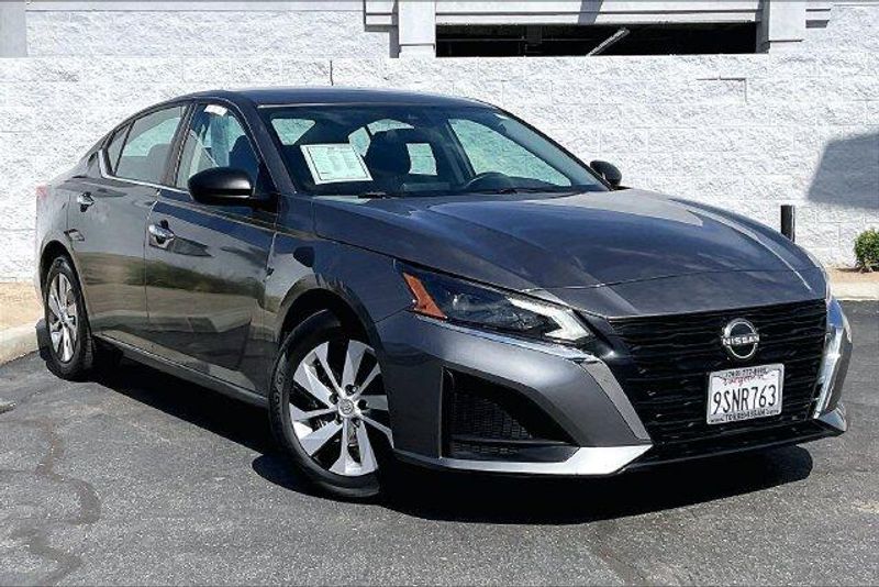 Used 2025 Nissan Altima 2.5 SImage 12