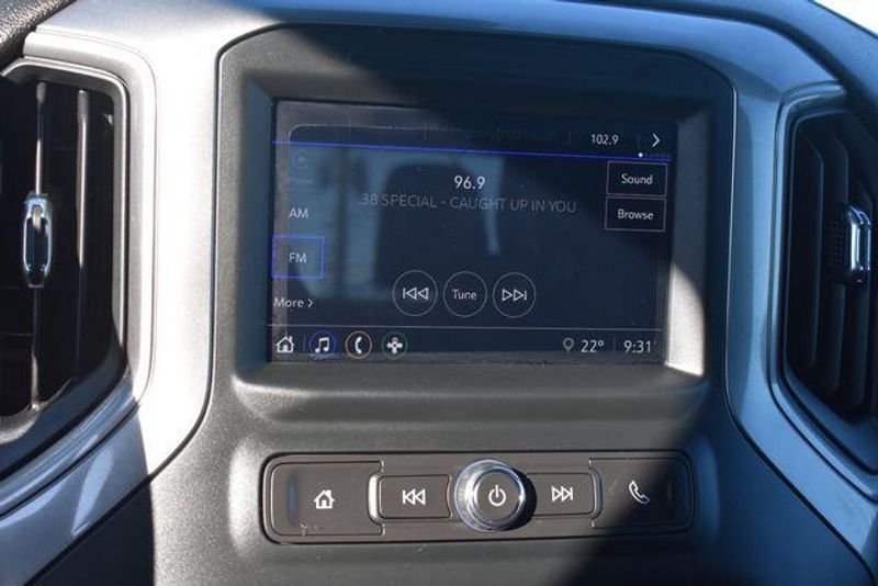 Used 2024 Chevrolet Silverado 1500 CustomImage 31