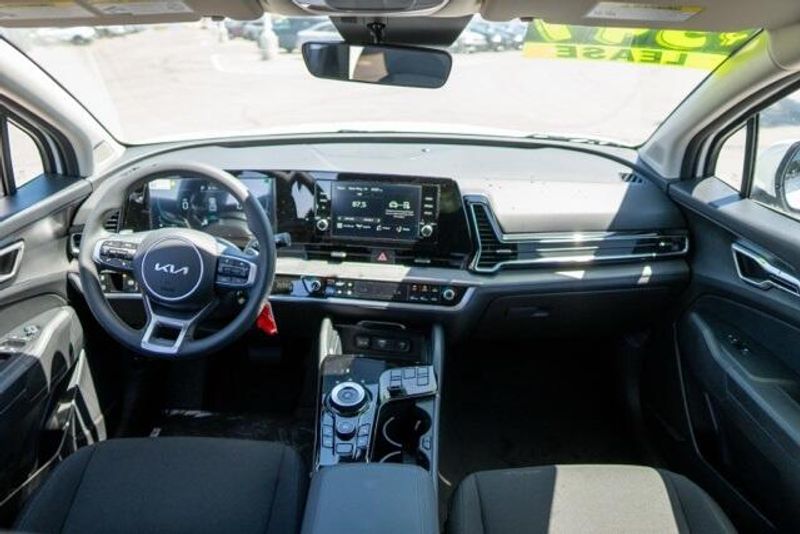 2025 Kia Soul LXImage 13