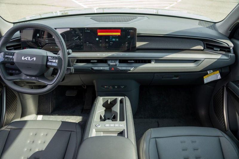 New 2026 Kia EV9 WindImage 17
