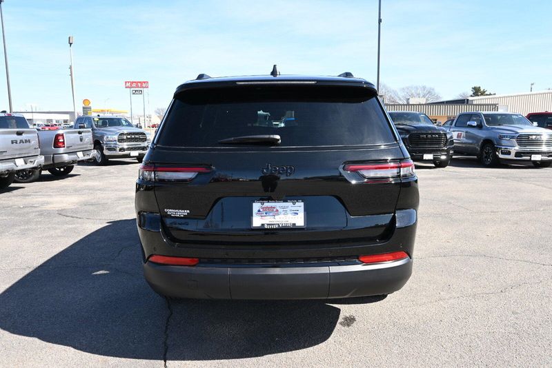 2025 Jeep Grand Cherokee L Altitude XImage 7
