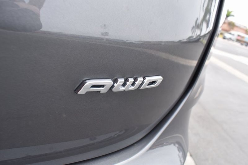 2024 Ford Edge SEImage 6