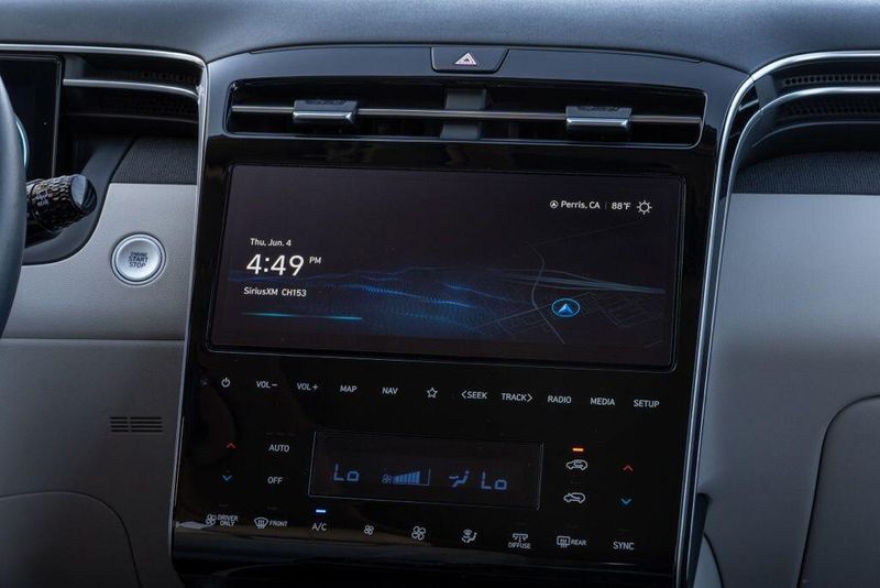 Used 2024 Hyundai Tucson Hybrid LimitedImage 23