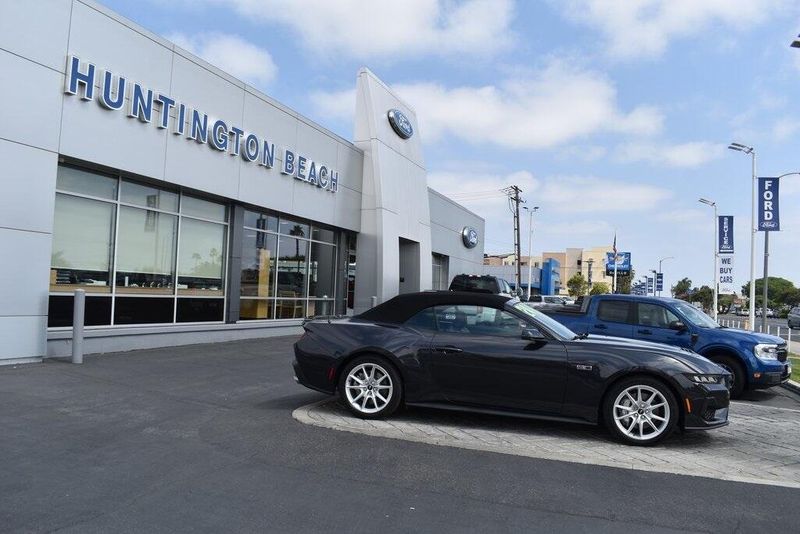 Used 2024 Ford Mustang GT PremiumImage 3