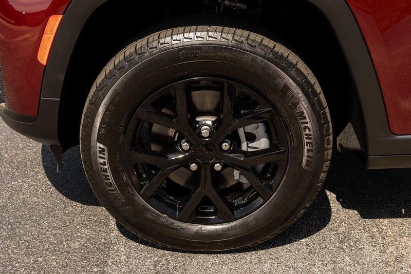 2025 Jeep Grand Cherokee L Altitude XImage 14