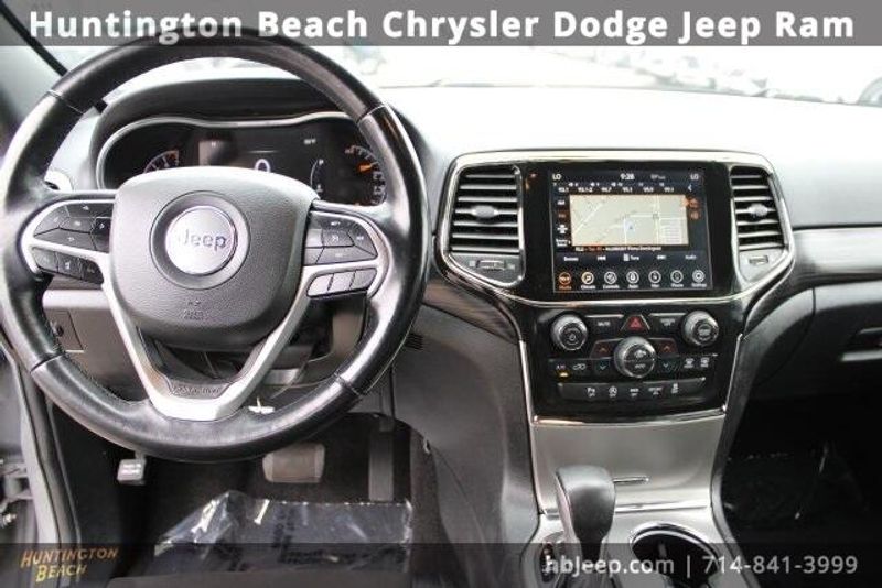 2021 Jeep Grand Cherokee Laredo XImage 14