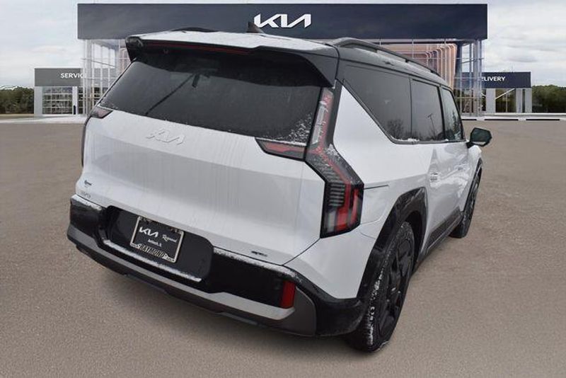 New 2026 Kia EV9 GT-LineImage 4