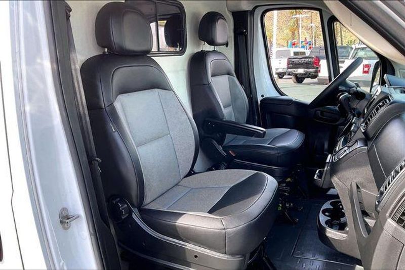 Used 2025 RAM ProMaster 2500 High RoofImage 5